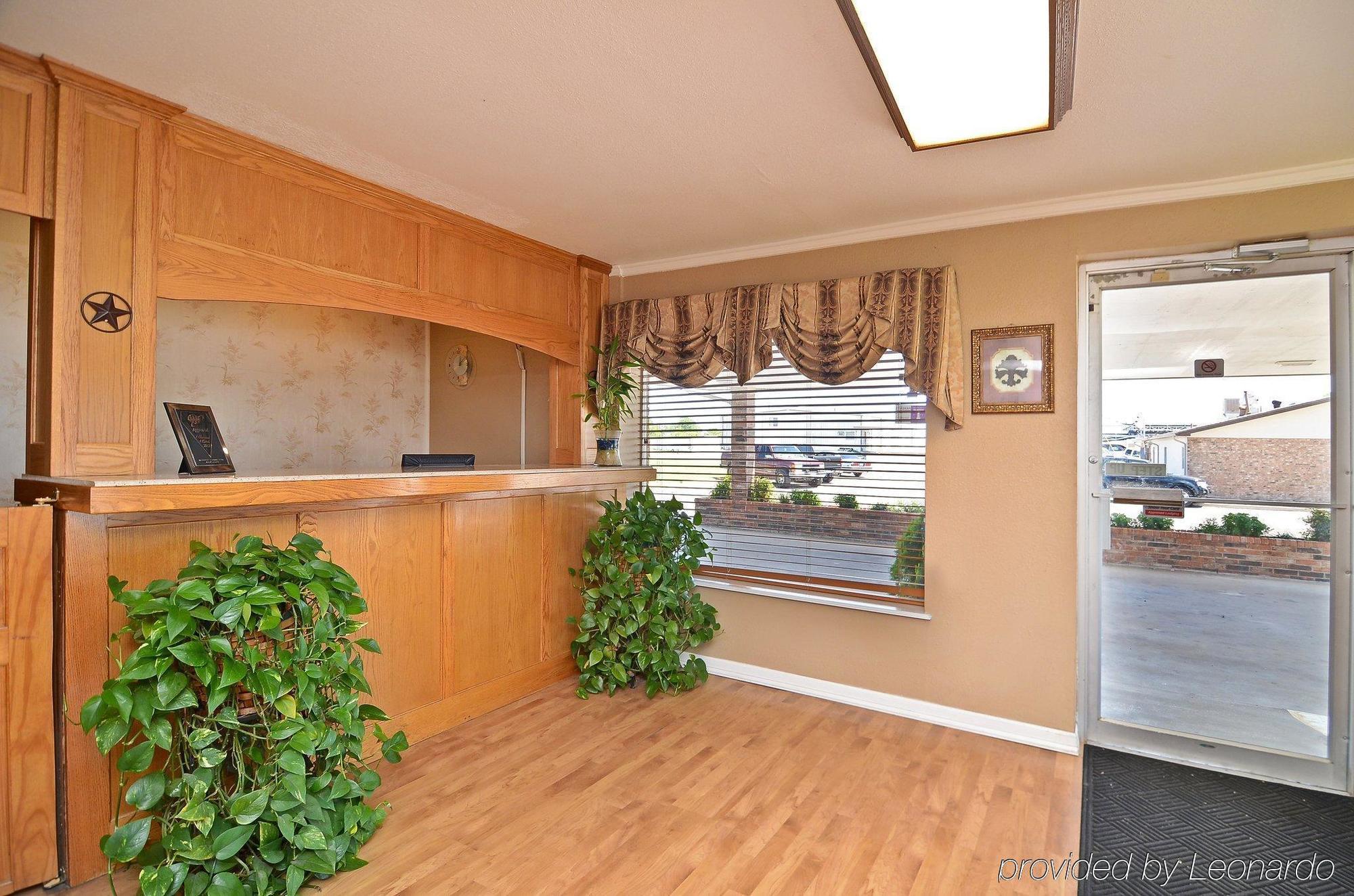 Americas Best Value Inn Crosstimbers Stephenville Interior photo