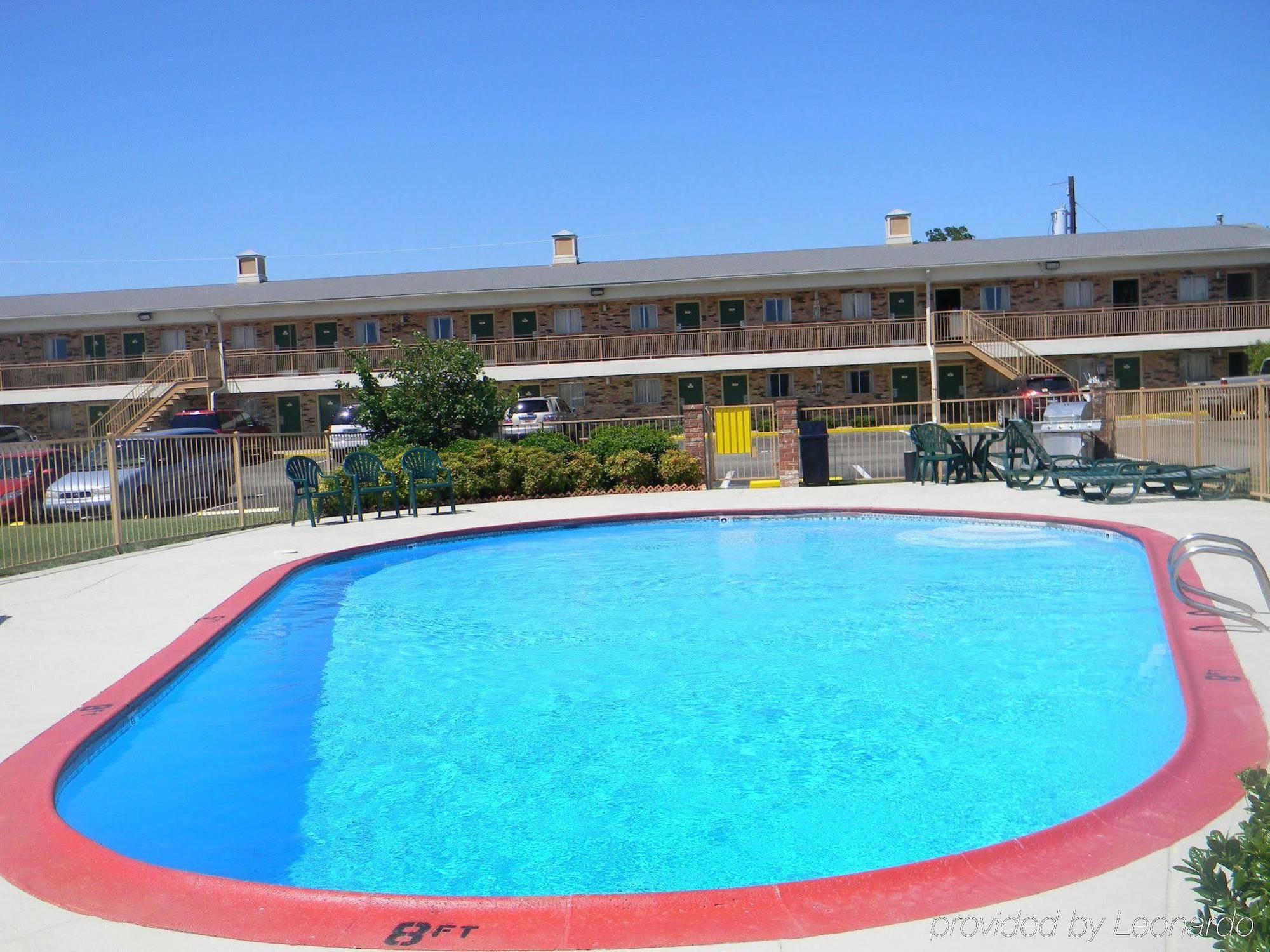 Americas Best Value Inn Crosstimbers Stephenville Facilities photo